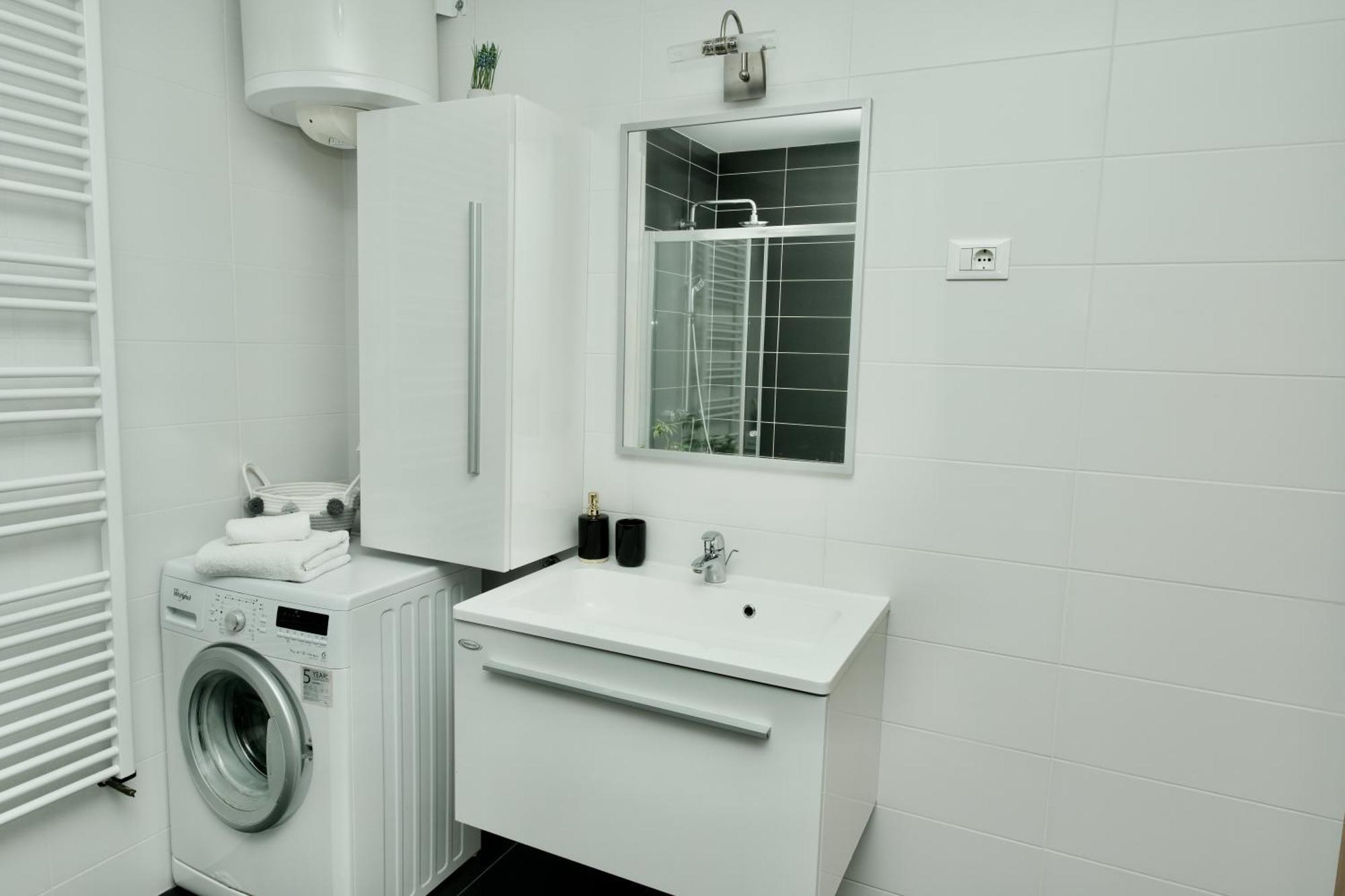 Apartment Lana Bristivica Buitenkant foto